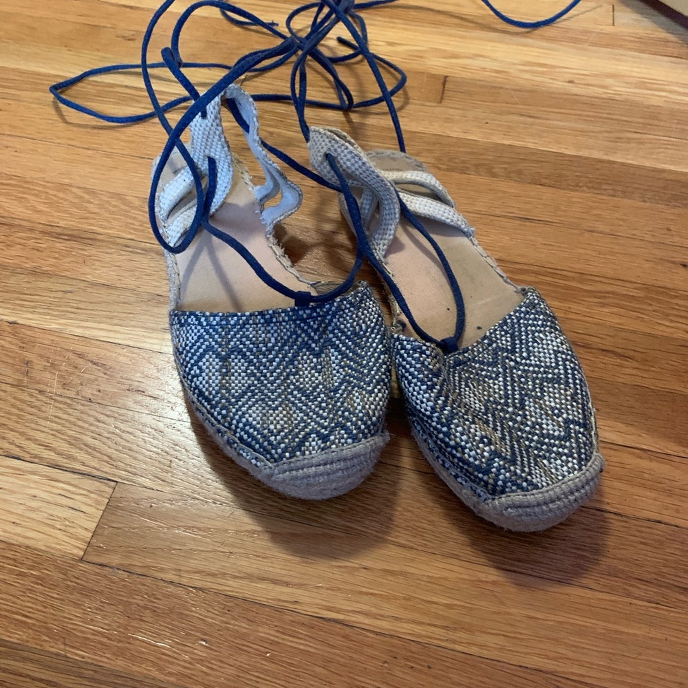 GAP Tan Espadrille Flats lace up